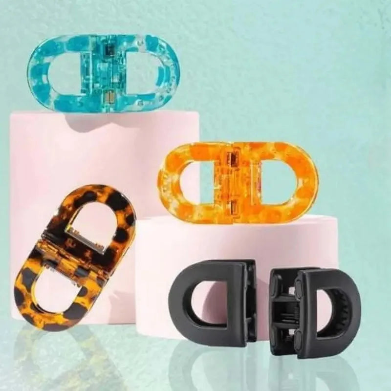 Maglix™ Invisible hold. Effortless style.